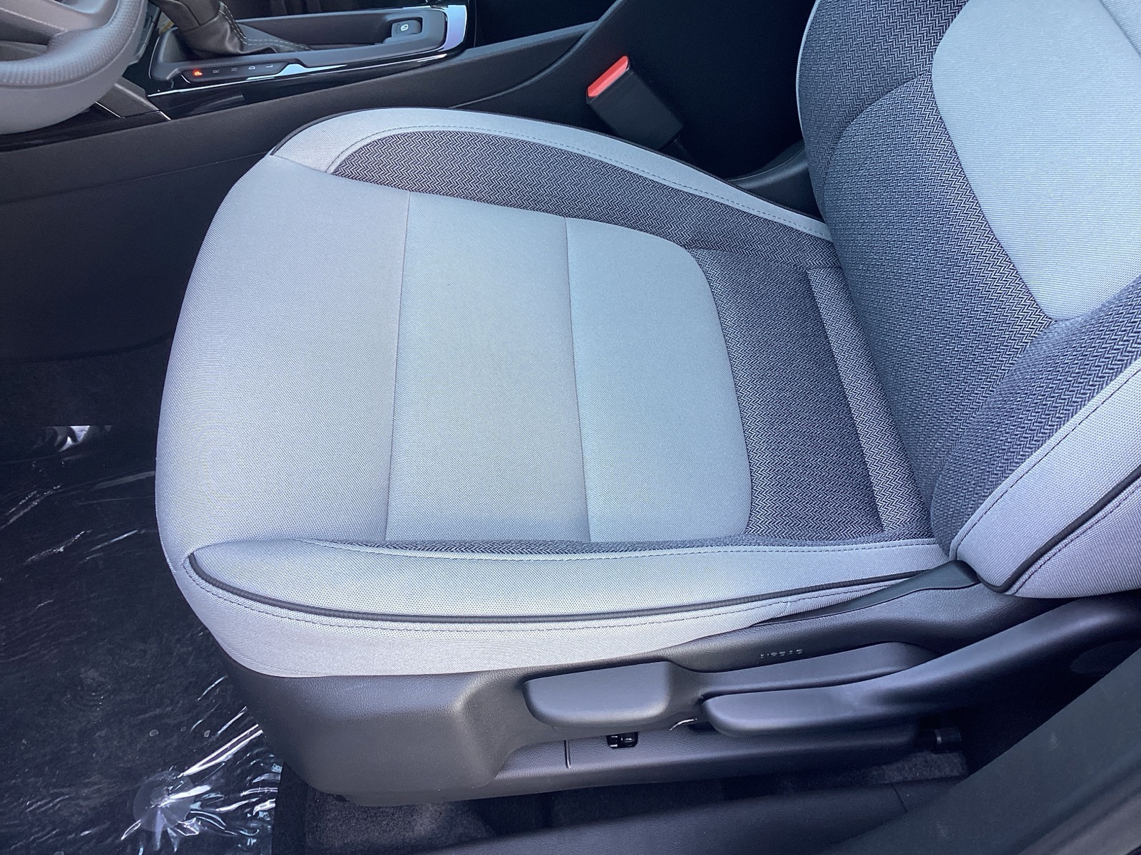 Vehicle image 12 of 32