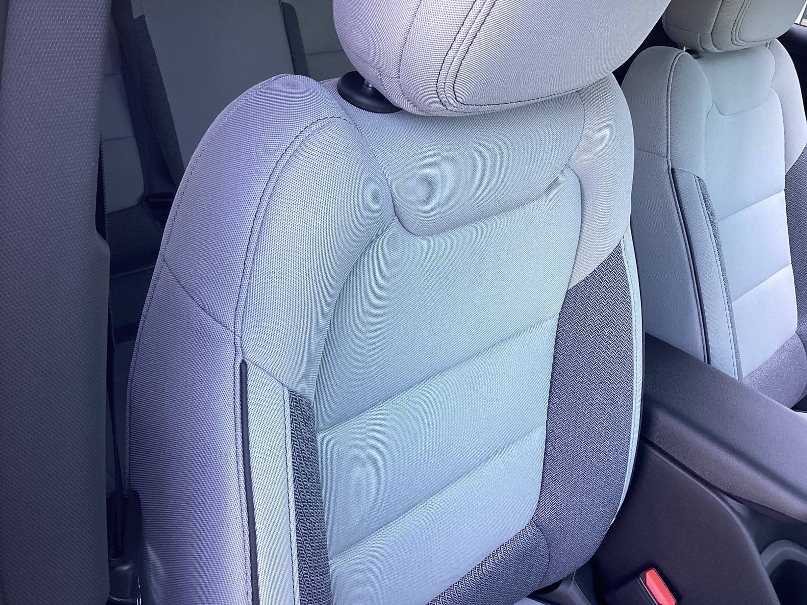 Vehicle image 20 of 32