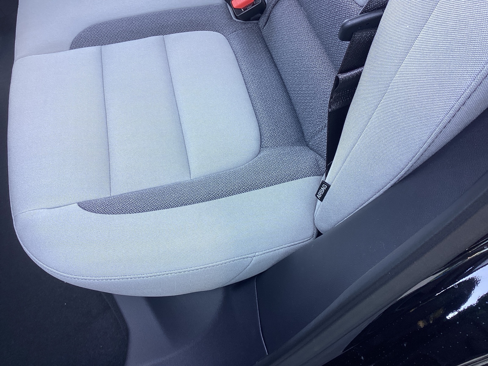 Vehicle image 15 of 32