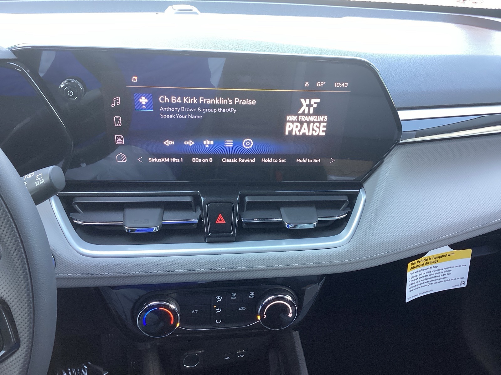 Vehicle image 17 of 32