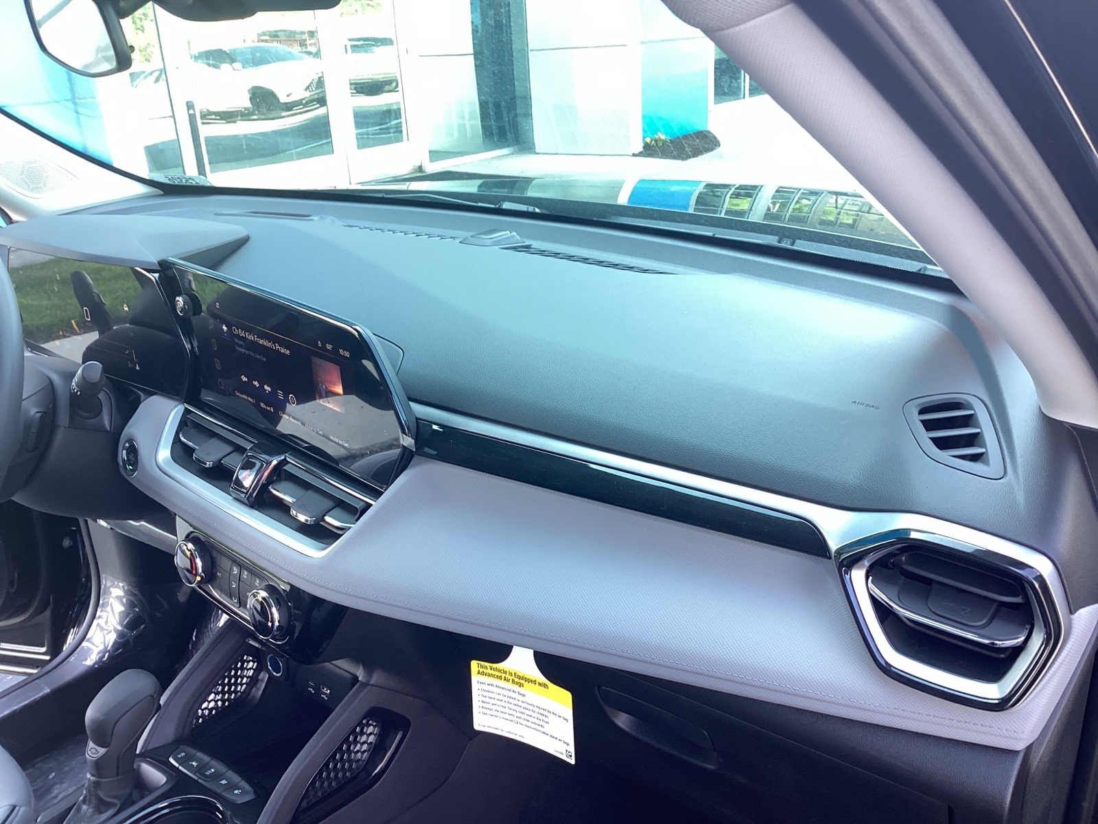 Vehicle image 19 of 32