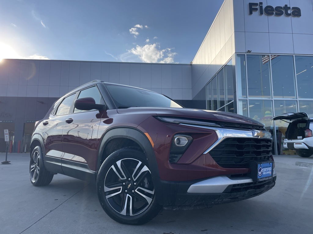 2025 Chevrolet Trailblazer LT Image 3 of 17