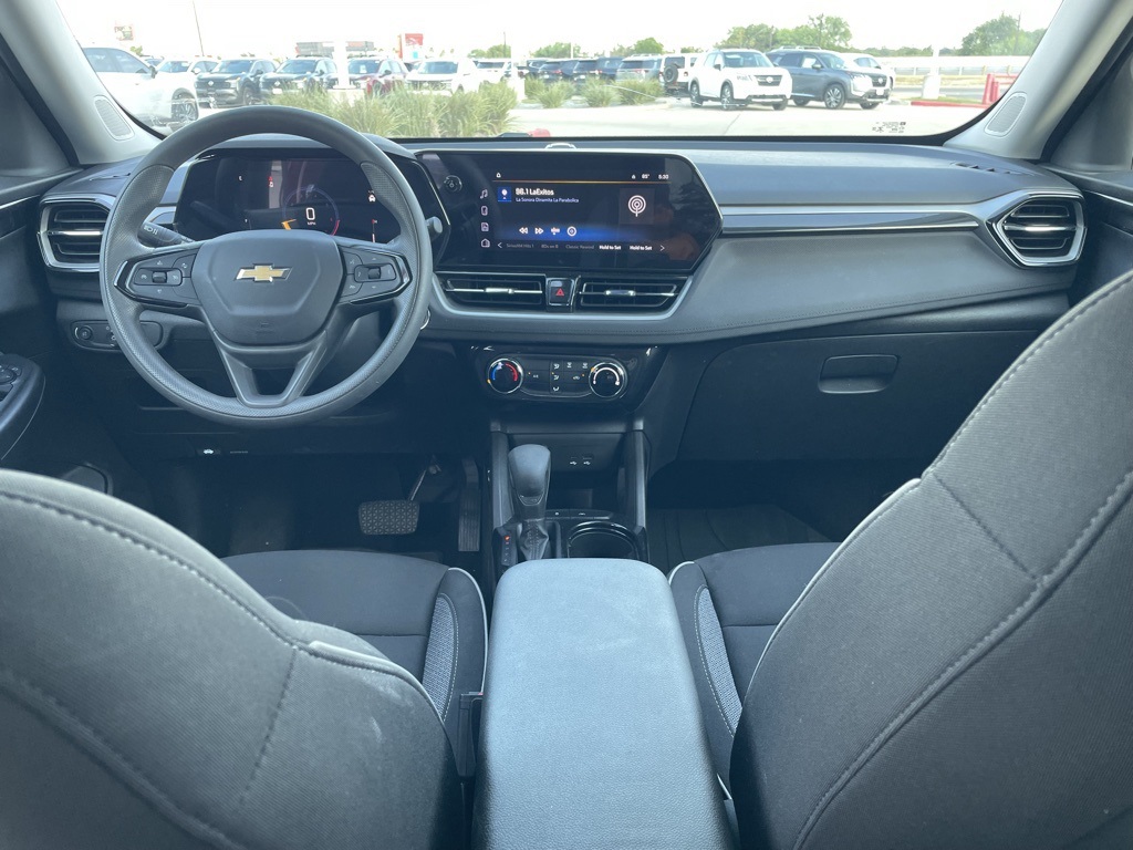 2025 Chevrolet Trailblazer LT Image 9 of 17