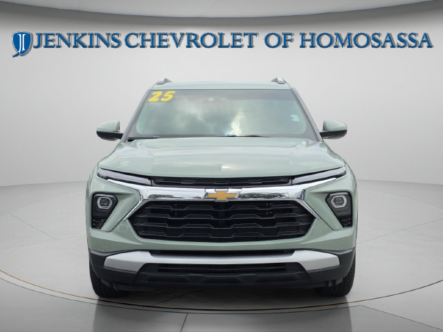 2025 Chevrolet Trailblazer LT Image 3 of 41