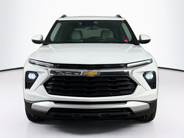 2025 Chevrolet Trailblazer LT Image 2 of 33