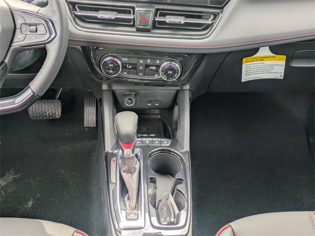 Vehicle image 21 of 32