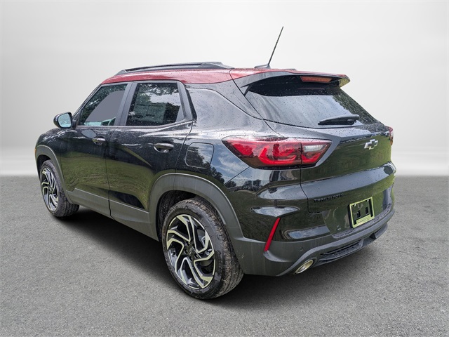 Vehicle image 8 of 32