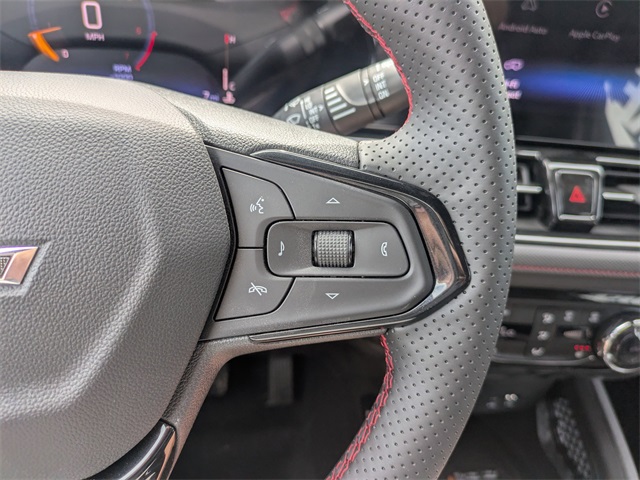 Vehicle image 26 of 32