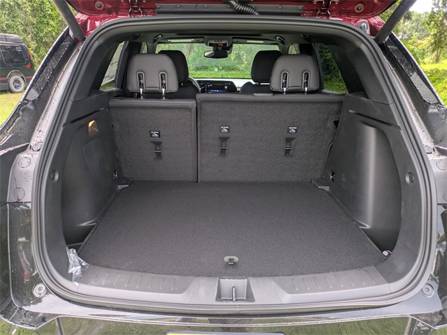 Vehicle image 11 of 32