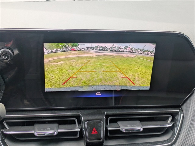 Vehicle image 19 of 32