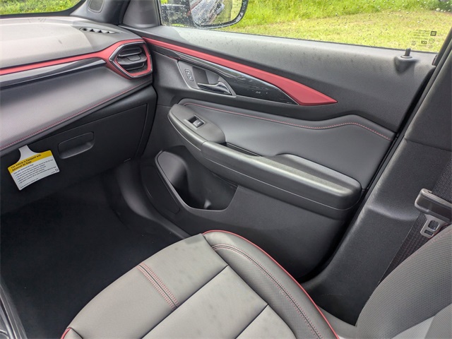 Vehicle image 16 of 32