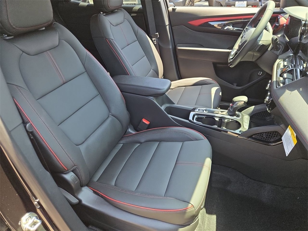 Vehicle image 26 of 33