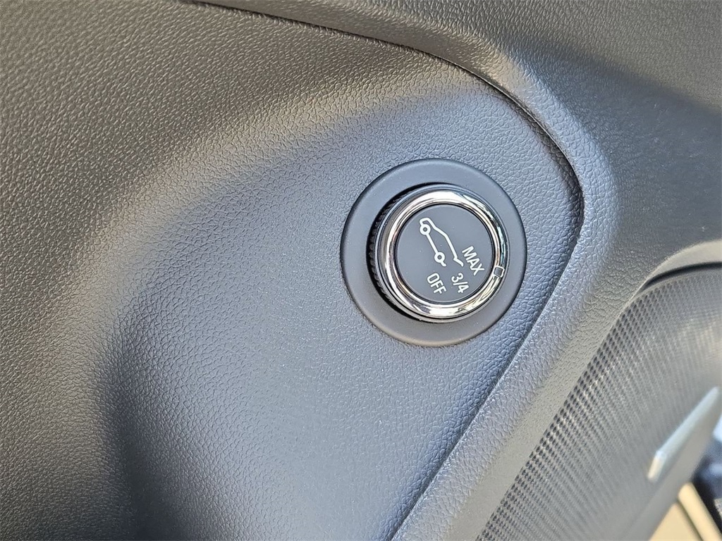 Vehicle image 33 of 33