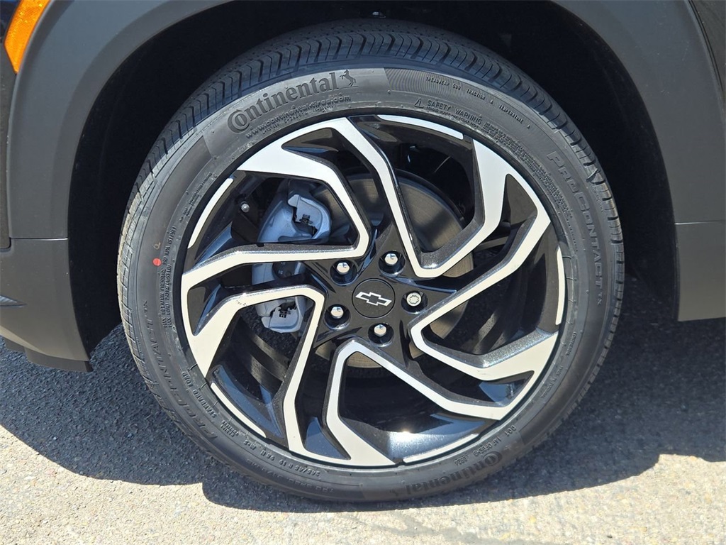 Vehicle image 31 of 33