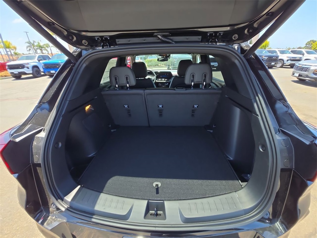 Vehicle image 24 of 33