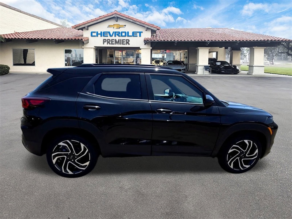 Vehicle image 5 of 33