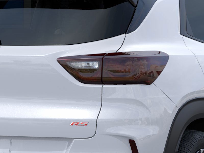 Vehicle image 11 of 24