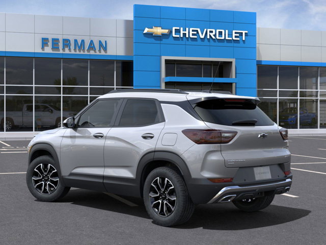 Vehicle image 8 of 24
