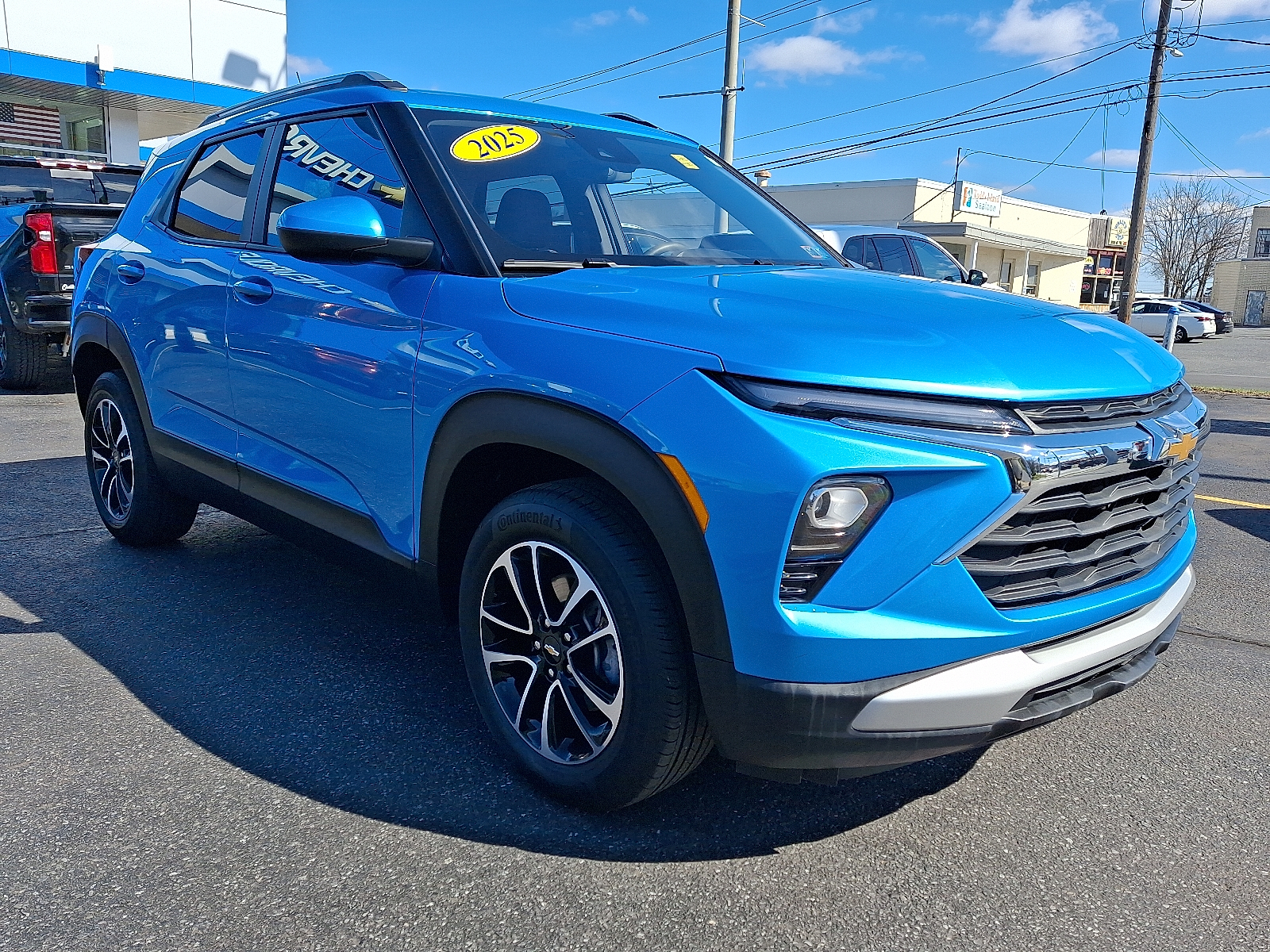 2025 Chevrolet Trailblazer LT Image 3 of 30