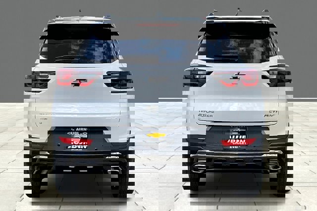Vehicle image 3 of 14