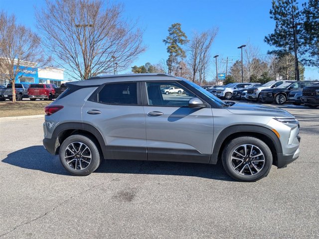 Vehicle image 5 of 42