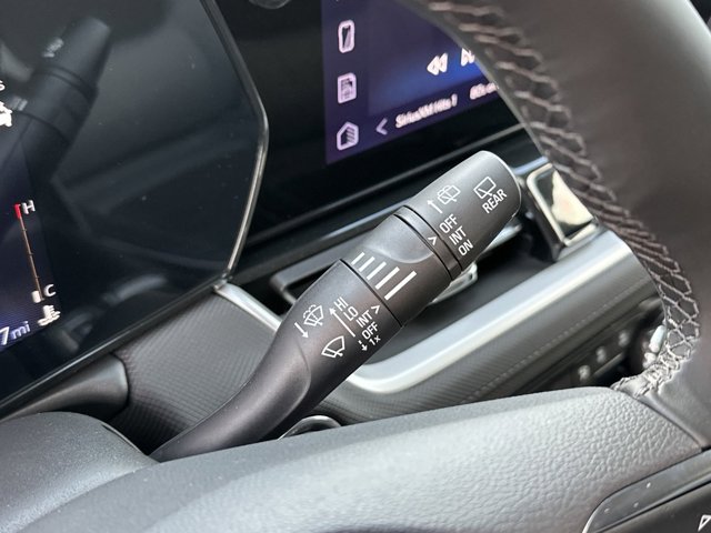 Vehicle image 19 of 25