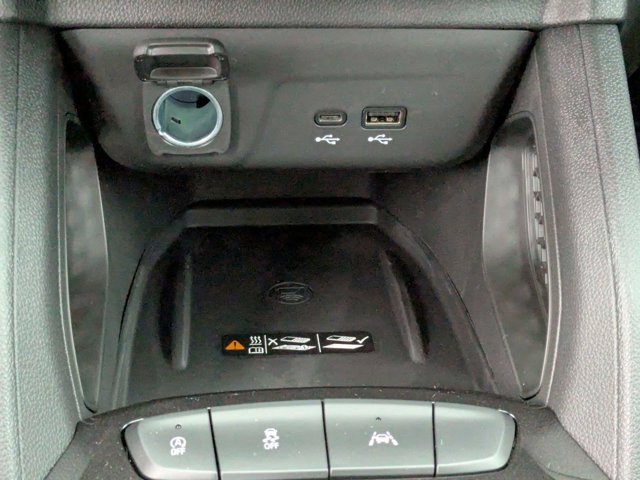 Vehicle image 22 of 39