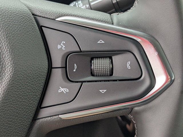 Vehicle image 17 of 39