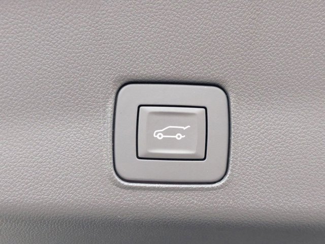 Vehicle image 31 of 39