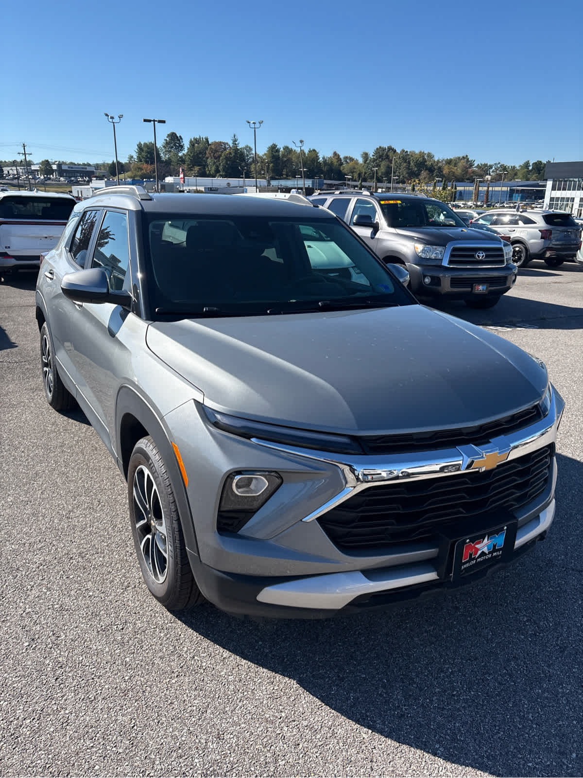 2025 Chevrolet Trailblazer LT Image 2 of 25