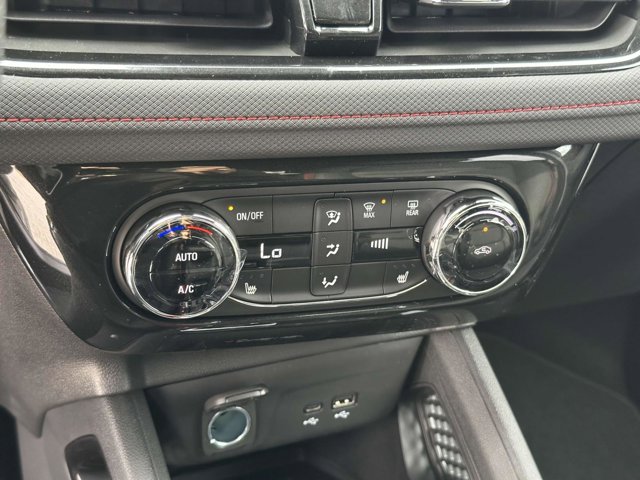 Vehicle image 19 of 26