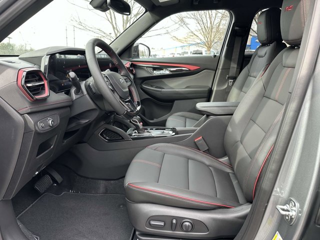 Vehicle image 18 of 26