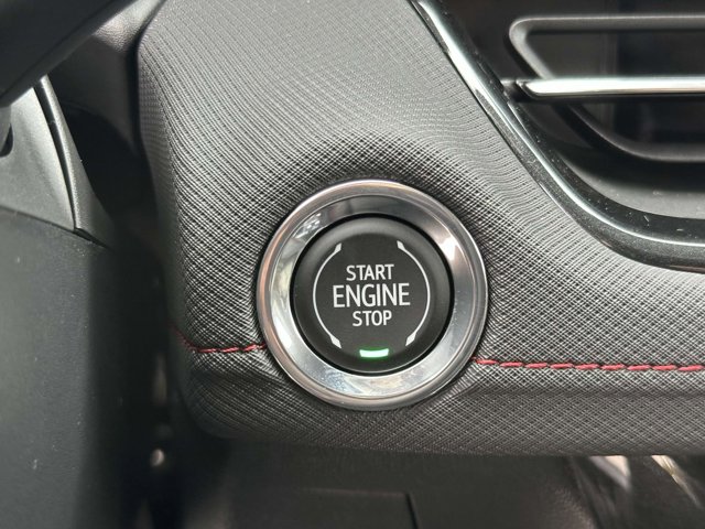 Vehicle image 7 of 26