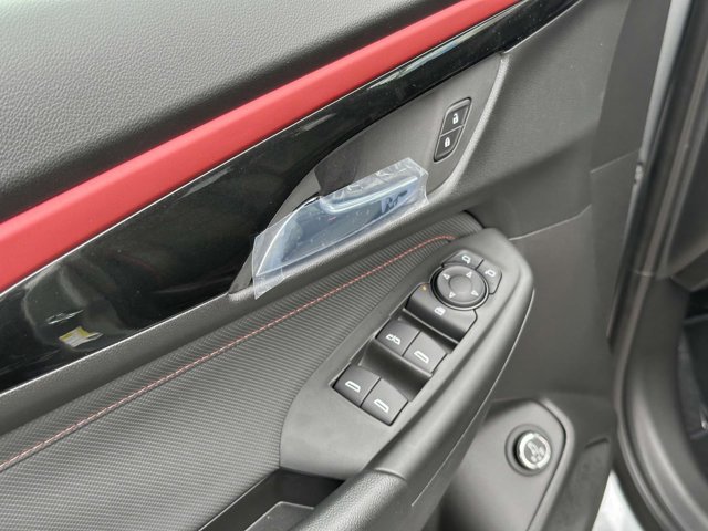 Vehicle image 22 of 26