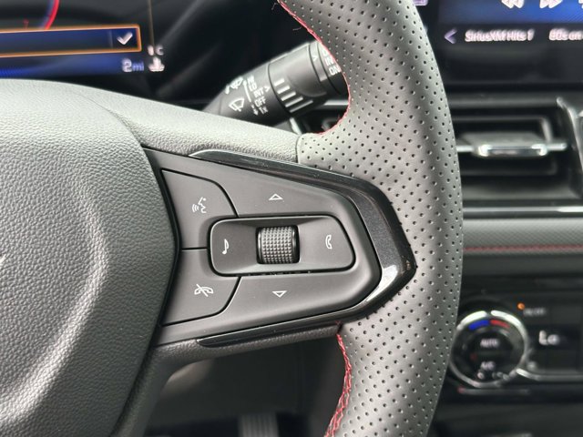 Vehicle image 8 of 26