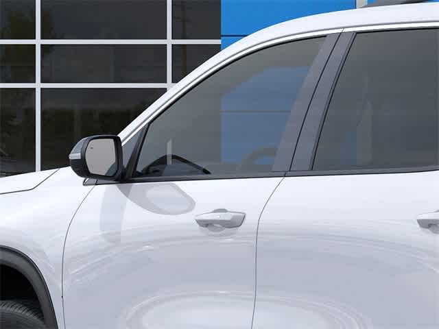 Vehicle image 23 of 24