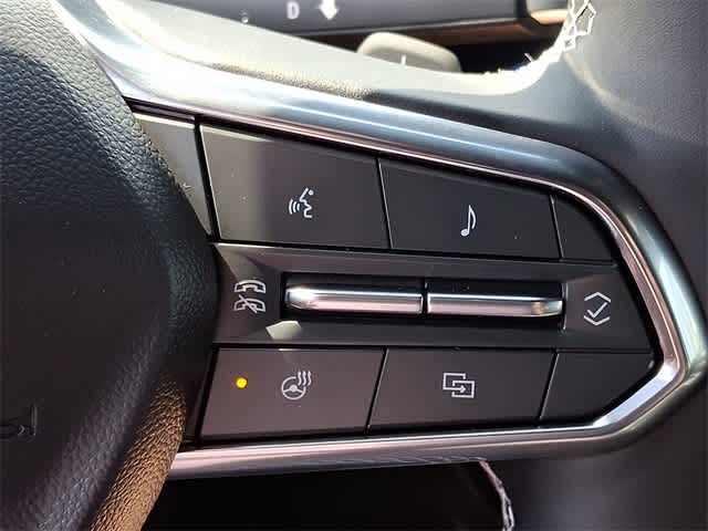 Vehicle image 17 of 21