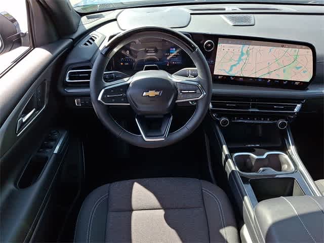 Vehicle image 9 of 21