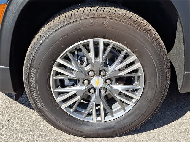 Vehicle image 7 of 21