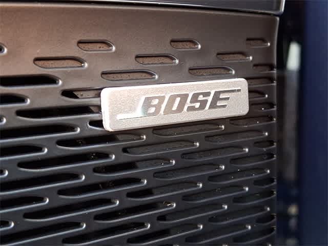 Vehicle image 19 of 21