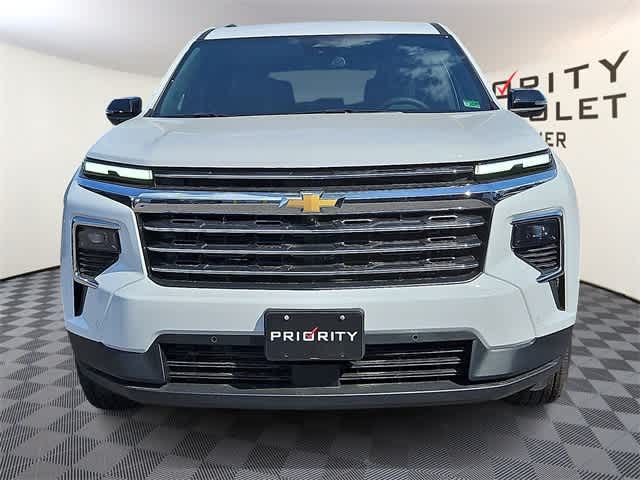 Vehicle image 2 of 24
