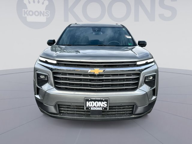 2025 Chevrolet Traverse FWD LT Image 3 of 26
