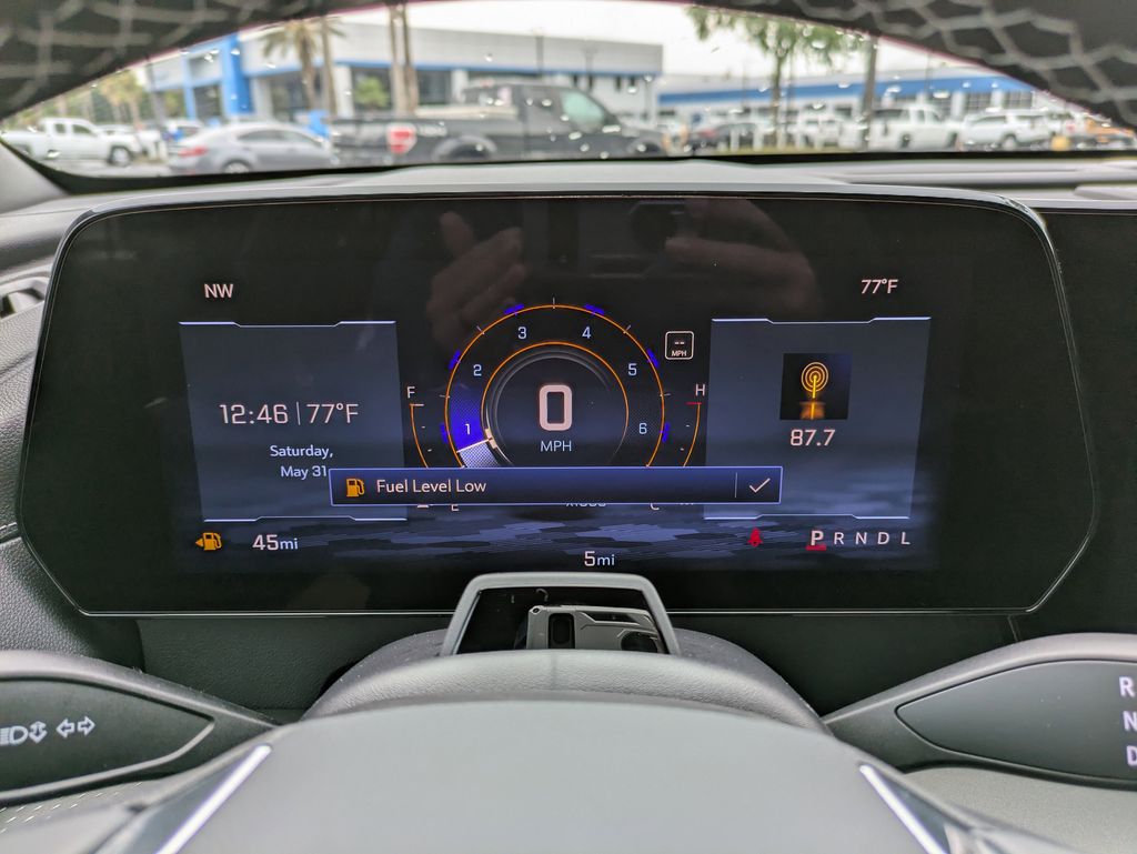 2025 Chevrolet Traverse FWD LT Image 17 of 30