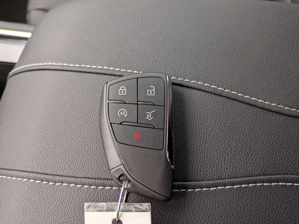 2025 Chevrolet Traverse FWD LT Image 22 of 30