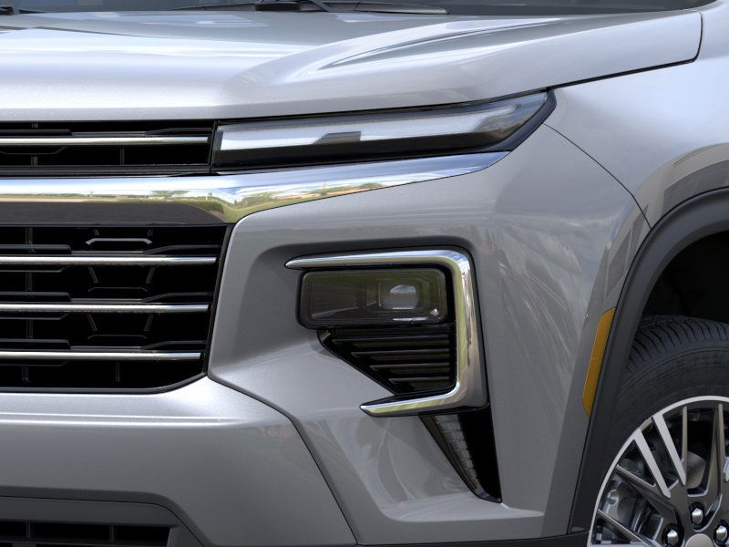 Vehicle image 10 of 24