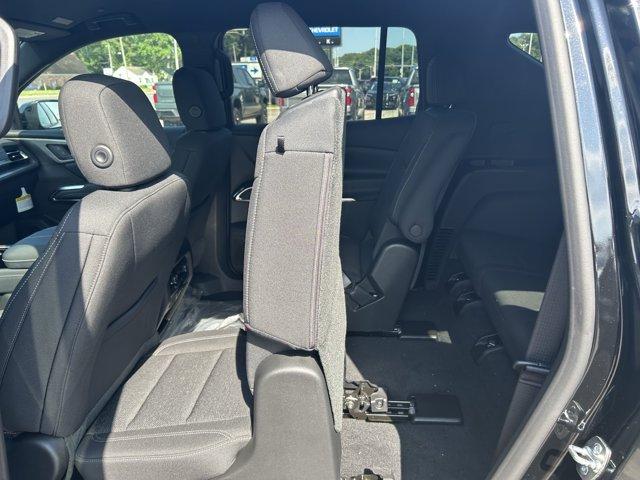 Vehicle image 18 of 32