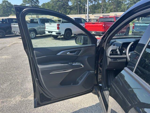 Vehicle image 21 of 32