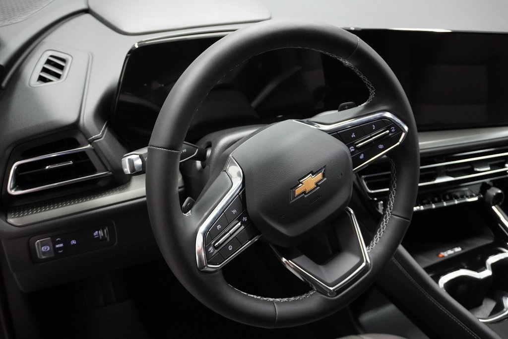 Vehicle image 19 of 40