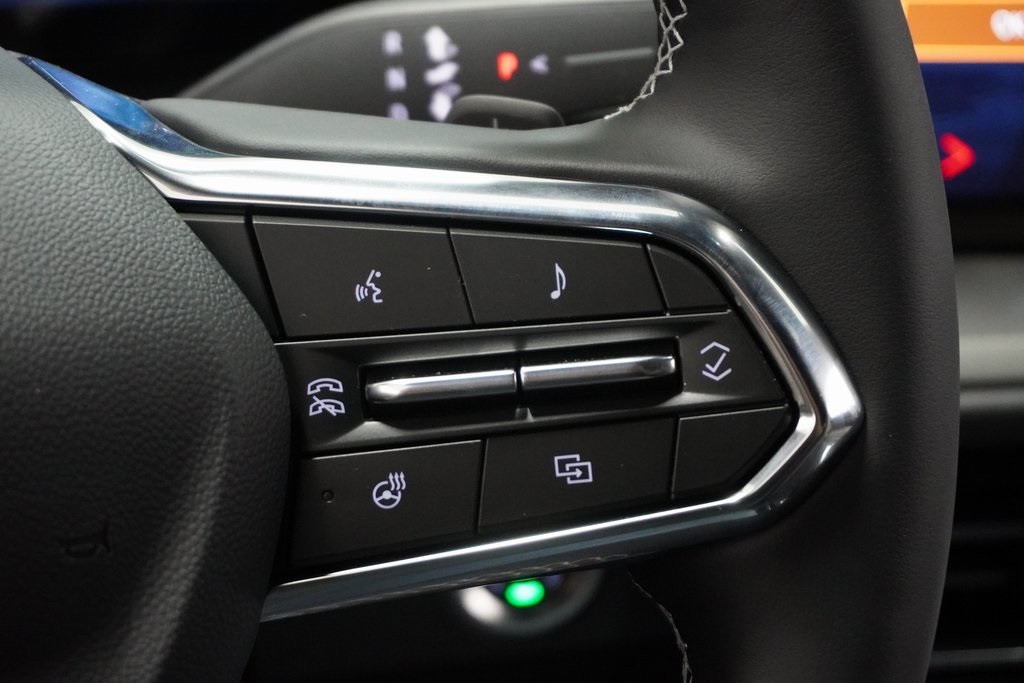 Vehicle image 22 of 40