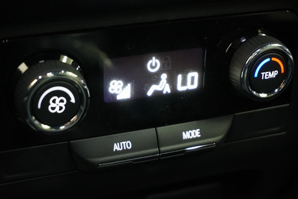 Vehicle image 39 of 40